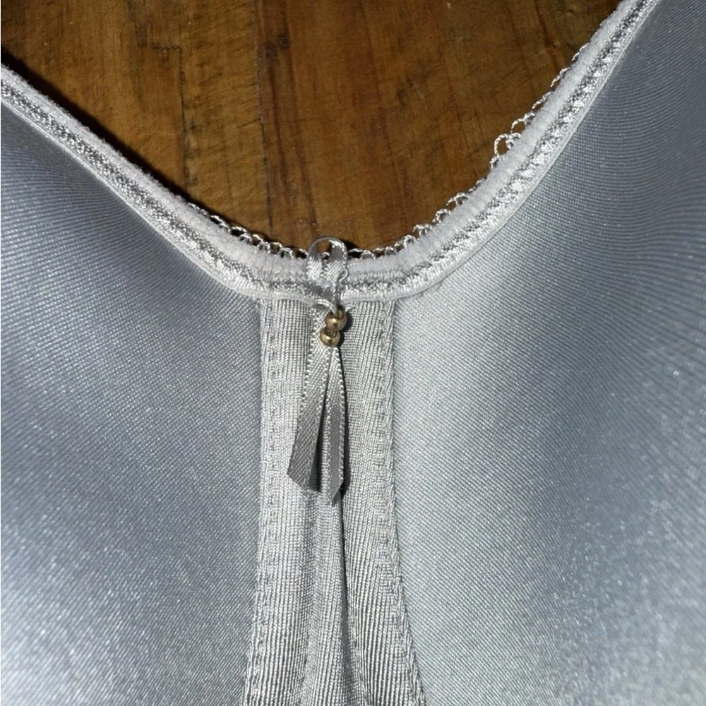 Wacoal 813592 Basic Beauty Spacer Underwire T-Shirt Bra Icy Gray silver 42DDD